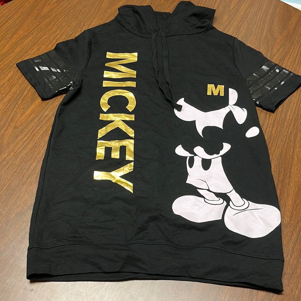 Disney Parks Mickey short sleeve hooded pullover, size small